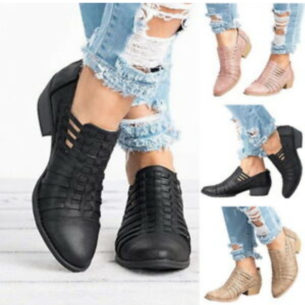 Low cut booties